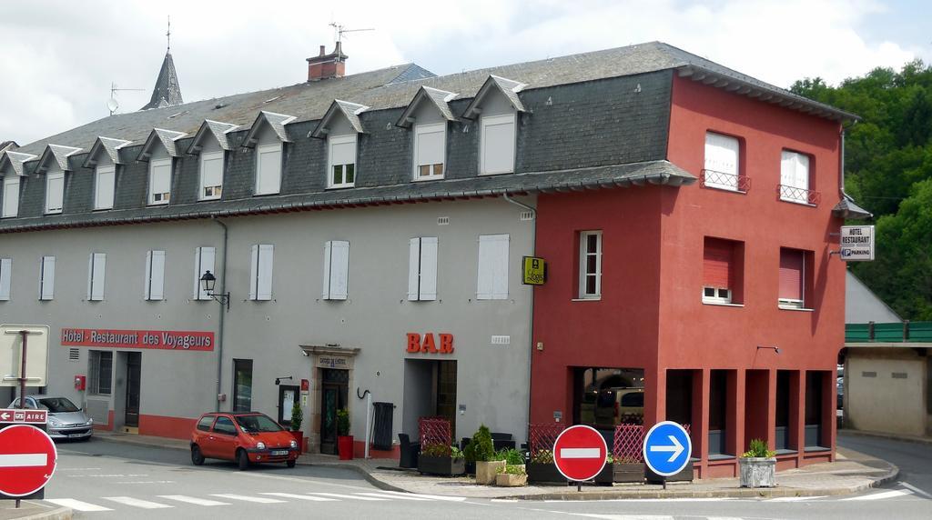 Logis Hotel Restaurant Des Voyageurs Pont-de-Salars Exterior photo